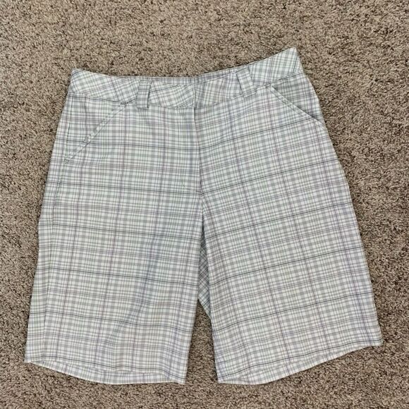Shorts White pin striped Tommy Armour Dri Logic shorts size 4 - Picture 1 of 4